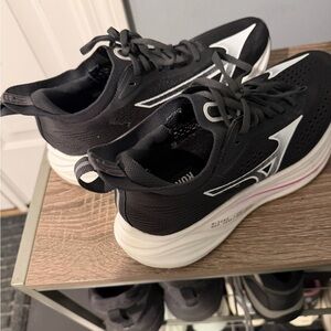 Mizuno Women's Neo Zen 2 Athletic Running Sneakers